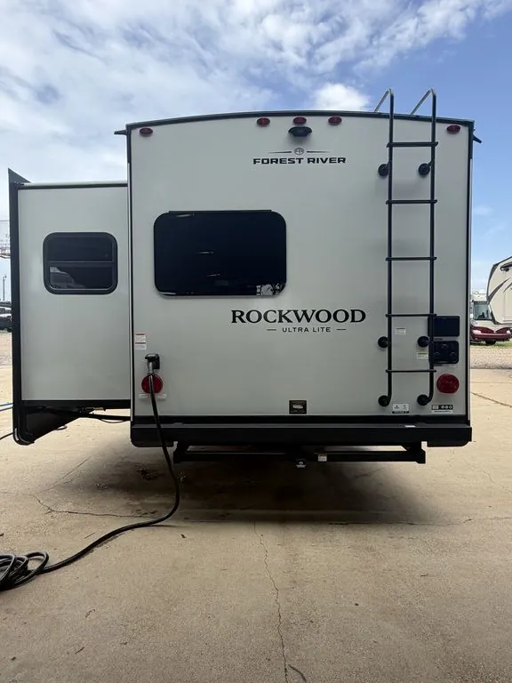 2027 Forest River Rockwood Ultra Lite 2608BS — Photo 7