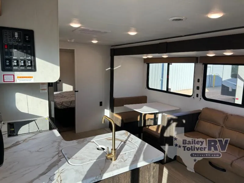 2026 CrossRoads Zinger 390DB - Photo 3