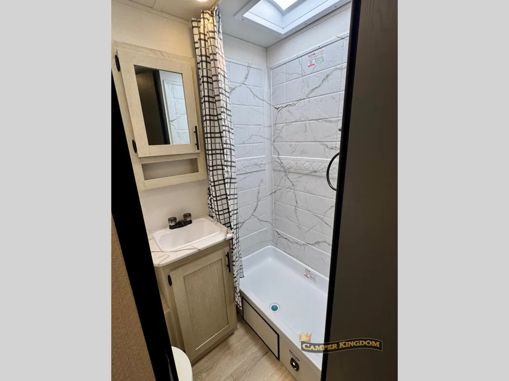 2026 Shasta RVs i-5 Edition 532BEDS, Photos photo 24