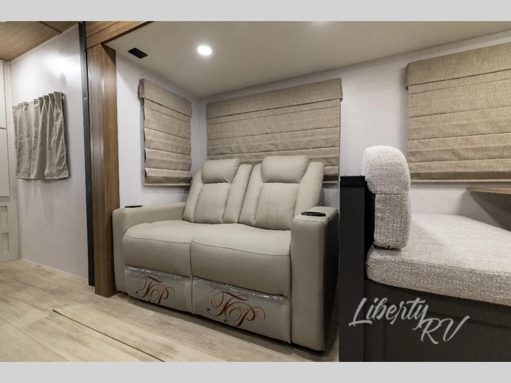 2027 Forest River Vibe 2900KB, Photos photo 6