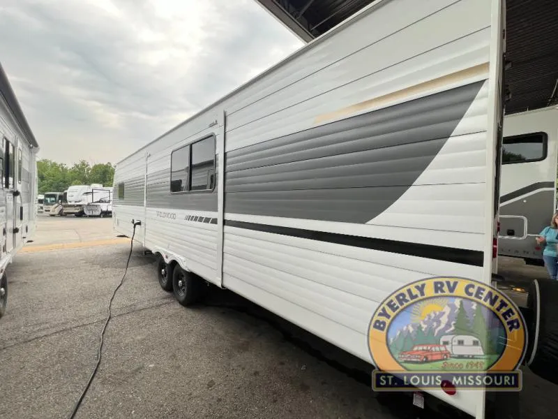2026 Forest River Wildwood 300ICE, Photos photo 6