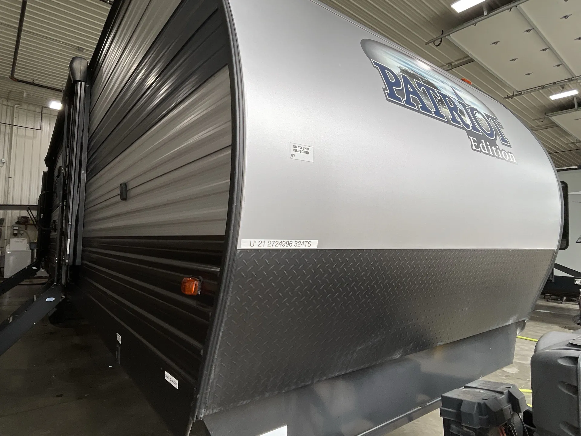 2021 Forest River Cherokee 324TS - Photo 2