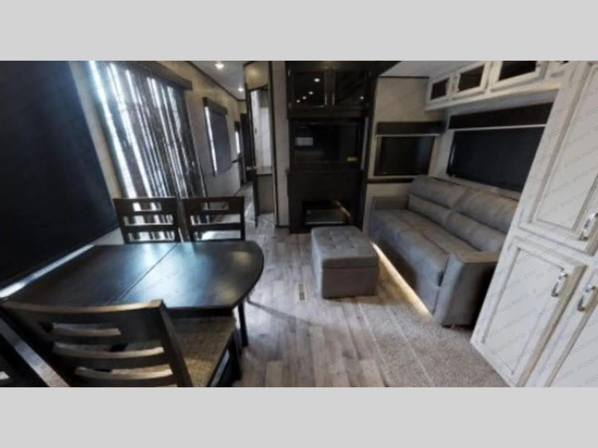 2020 Jayco Jay Flight Bungalow 40BHTS - Photo 3
