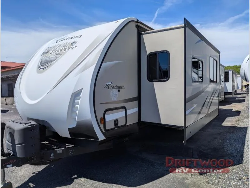2017 Coachmen RV Freedom Express 321FEDS - Photo 3
