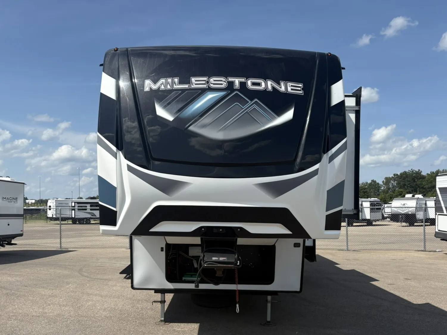 2022 Heartland Milestone 377MB - Photo 3