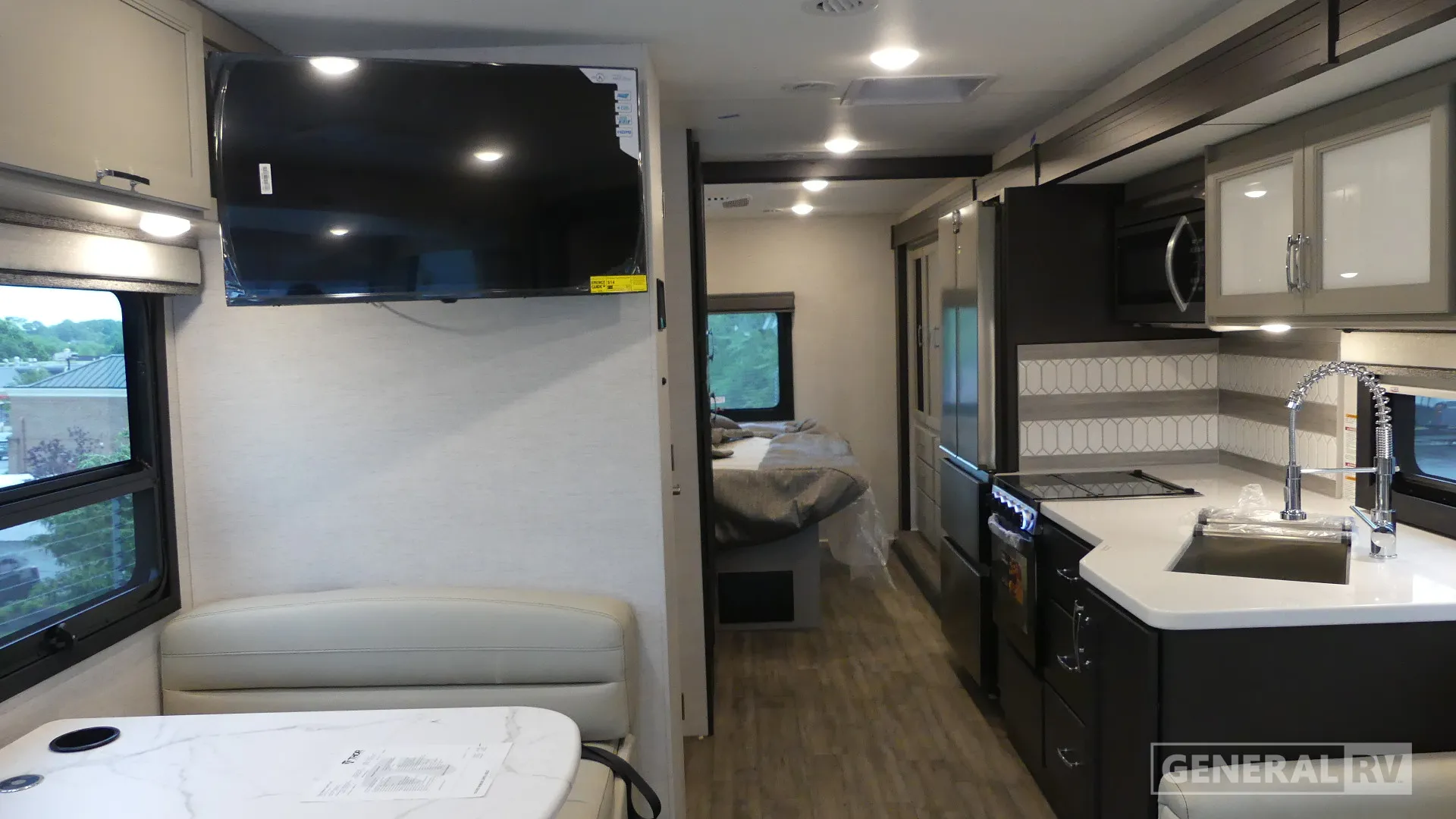 2026 Thor Motor Coach Indigo MM30 - Photo 3
