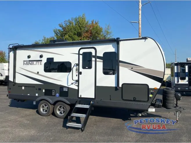 2025 Forest River Rockwood Mini Lite 2214S - Photo 2