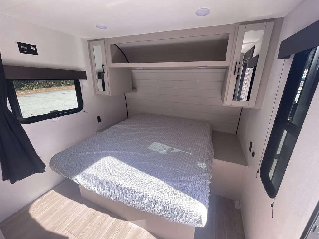 2027 Jayco Jay Flight 175FQ, Photos photo 16