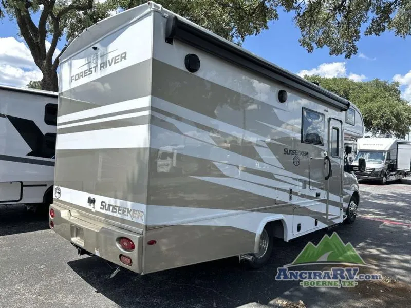 2026 Forest River Sunseeker Classic 2400BDSD - Photo 2