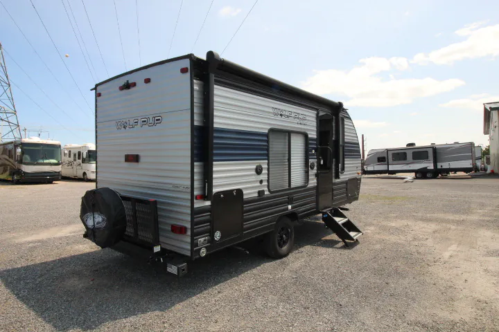 2022 Forest River Cherokee Wolf Pup 16FQ — Photo 6