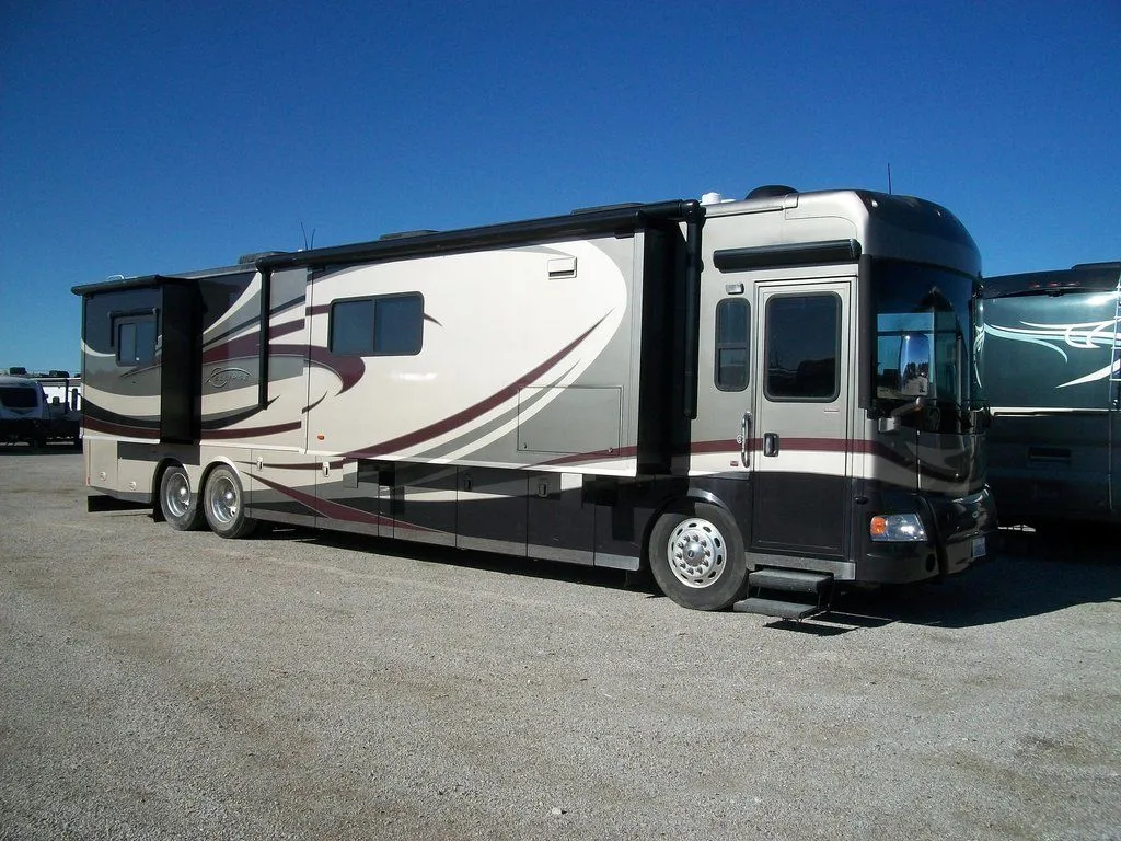 2010 Winnebago Itasca 42AD - Main photo