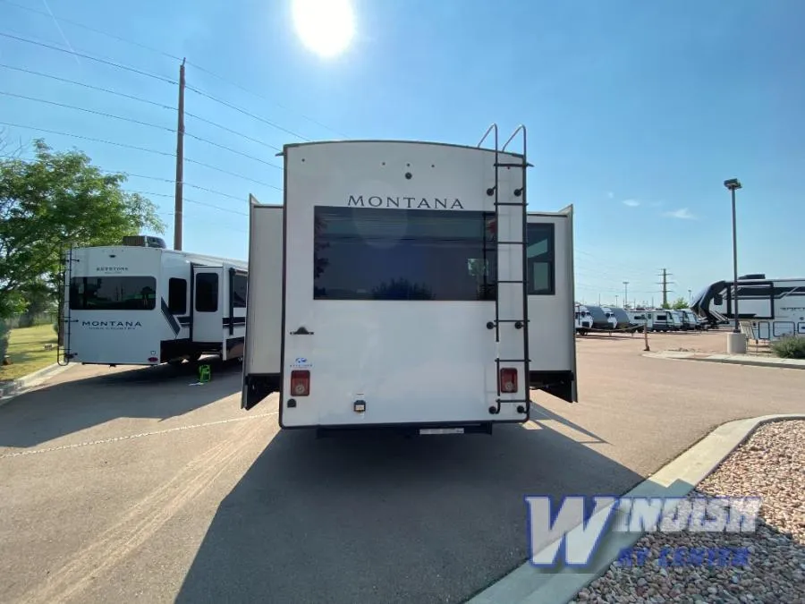 2025 Keystone Montana 3532SP - Photo 4