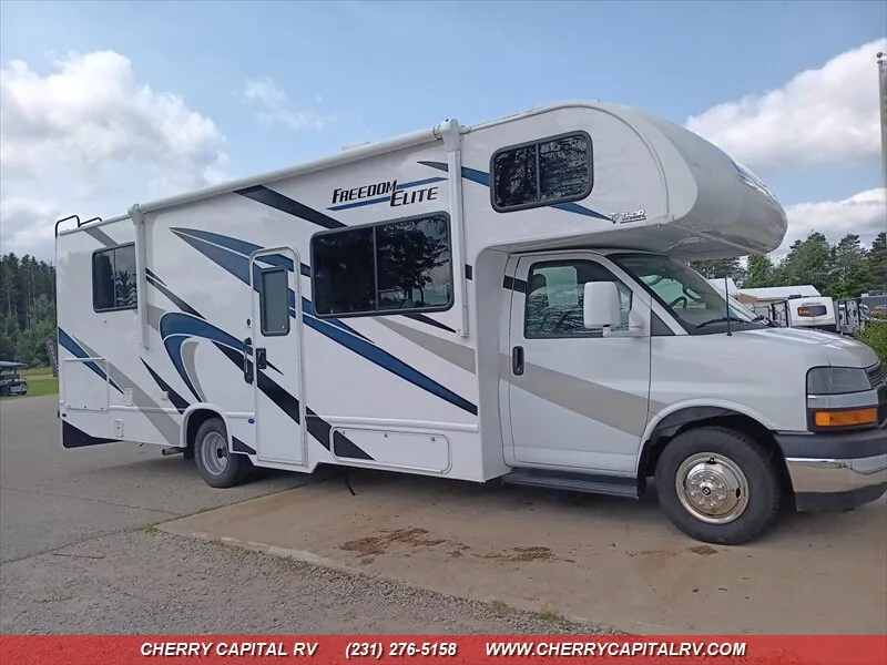 2024 Thor Motor Coach Freedom Elite 28AE - Photo 3