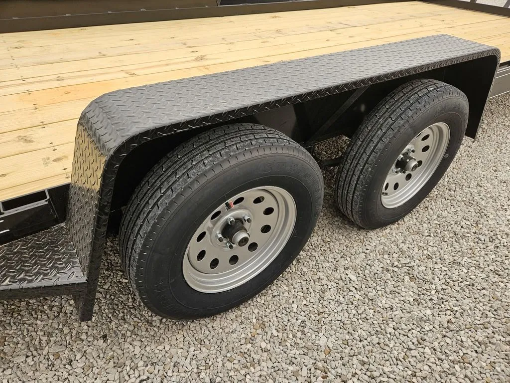 2025 Lone Wolf Trailer Company Wood Floor Car Hauler 83 x 20 - Photo 2