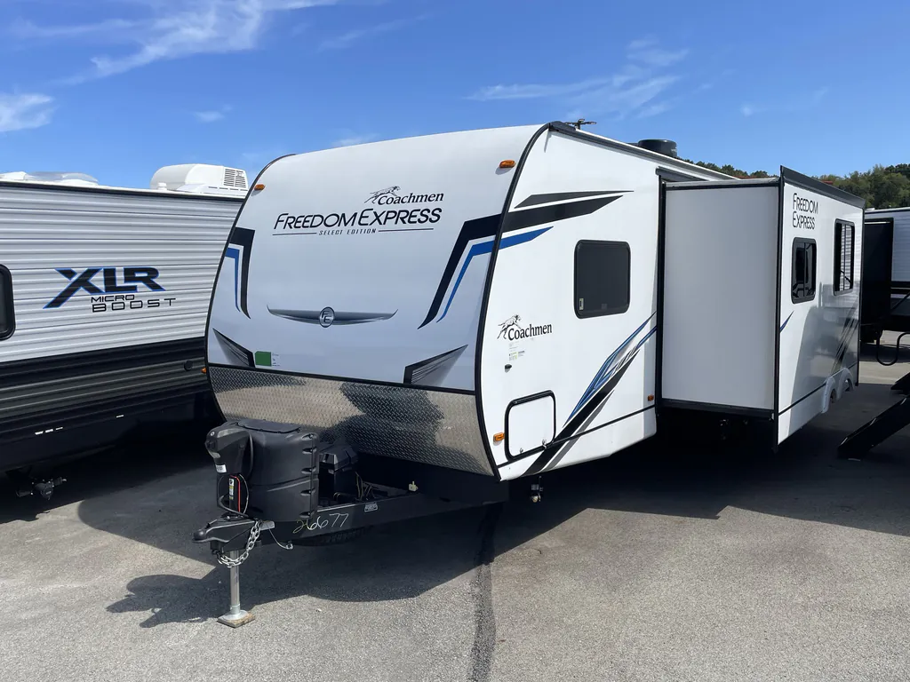 2023 Coachmen Freedom Express Select 29SE, Photos photo 5