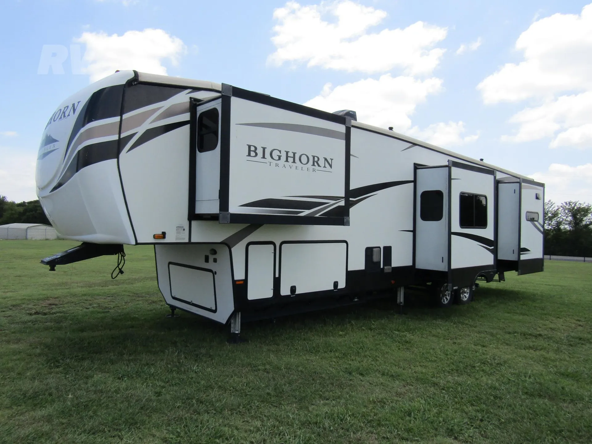 2020 Heartland Bighorn Traveler 39RK - Photo 2