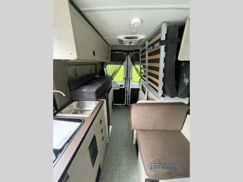 2027 Winnebago Solis Pocket 36A - Photo 3