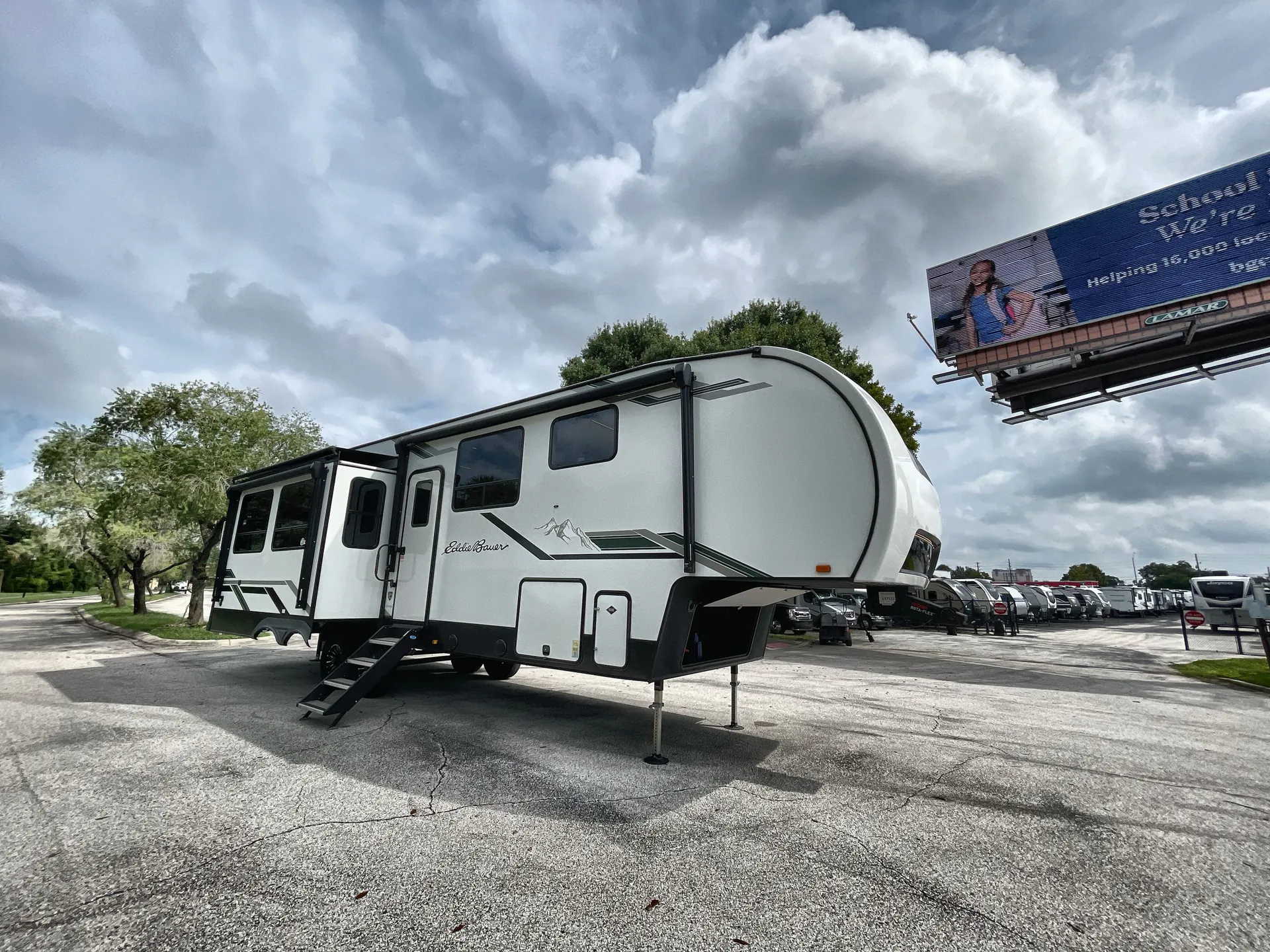 2024 Heartland Eddie Bauer 3100RL - Photo 2
