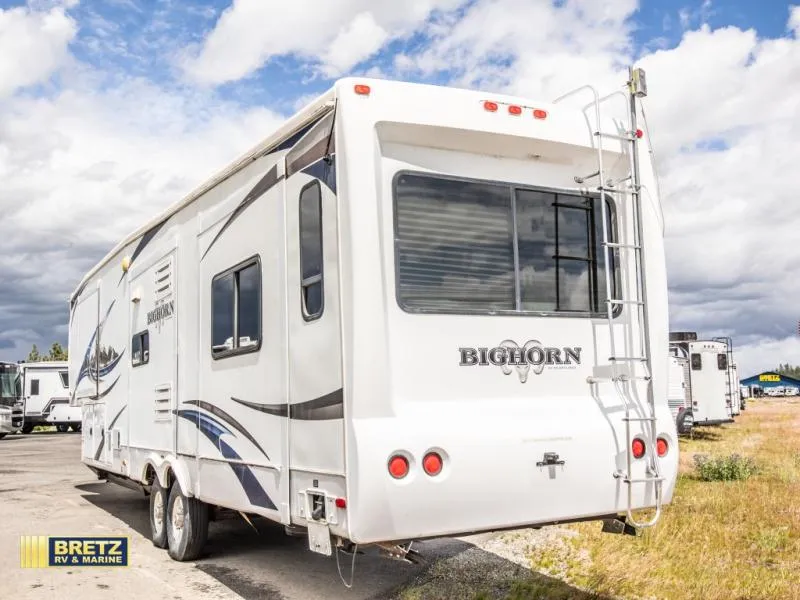 2011 Heartland Bighorn 3610RE - Photo 3