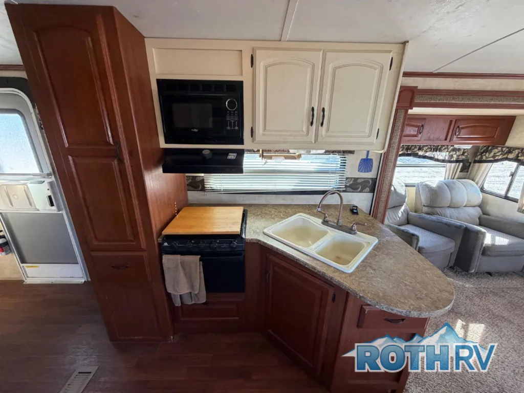 2011 Keystone Outback 298RE, Photos photo 16