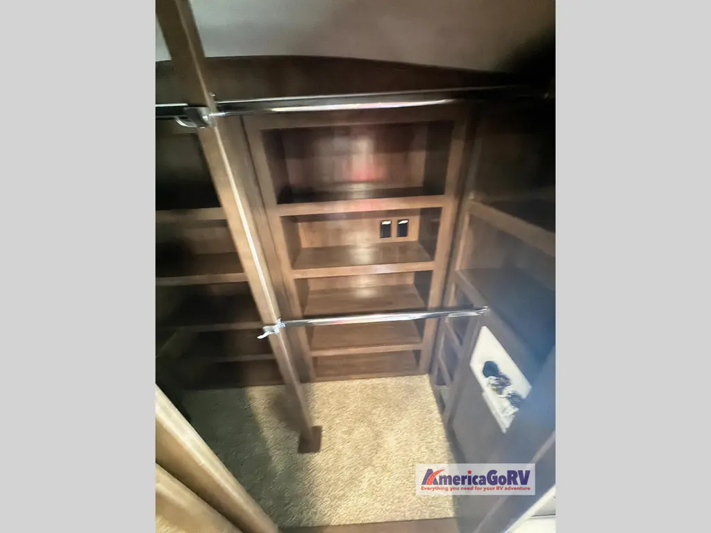 2018 Forest River Cedar Creek Champagne Edition 38EL, Photos photo 25