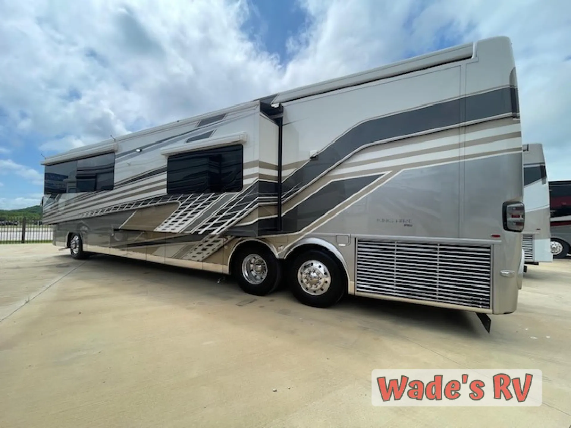 2025 Newmar King Aire 4531 - Photo 4