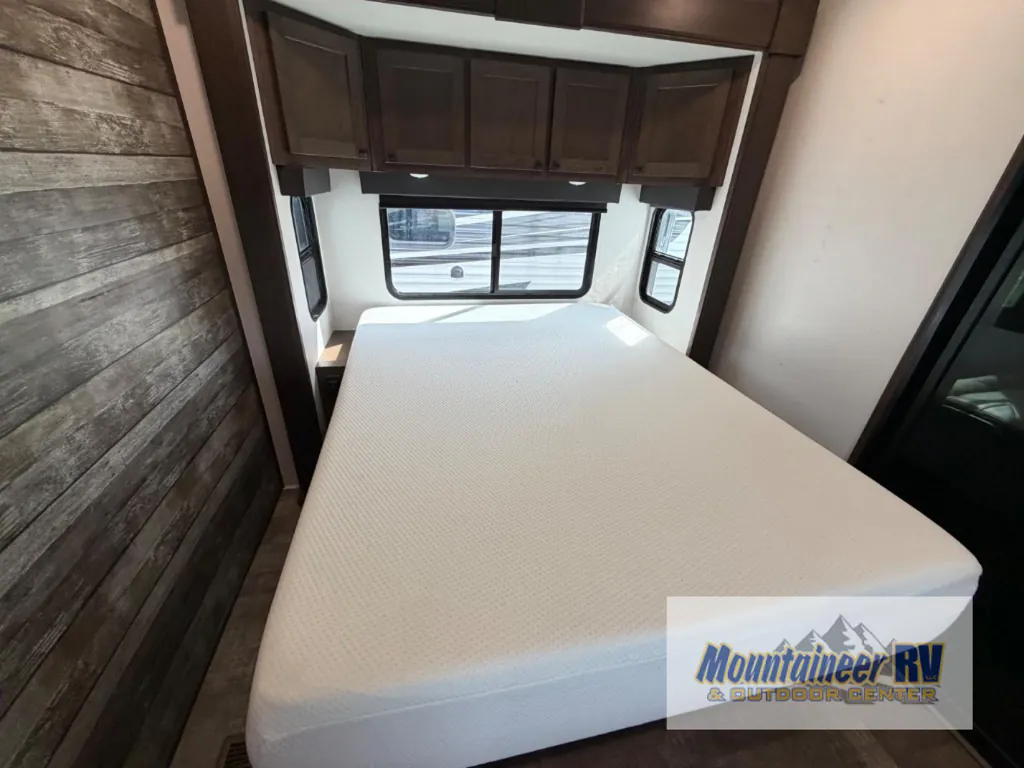 2021 Forest River XLR Hyperlite 3310, Photos photo 22