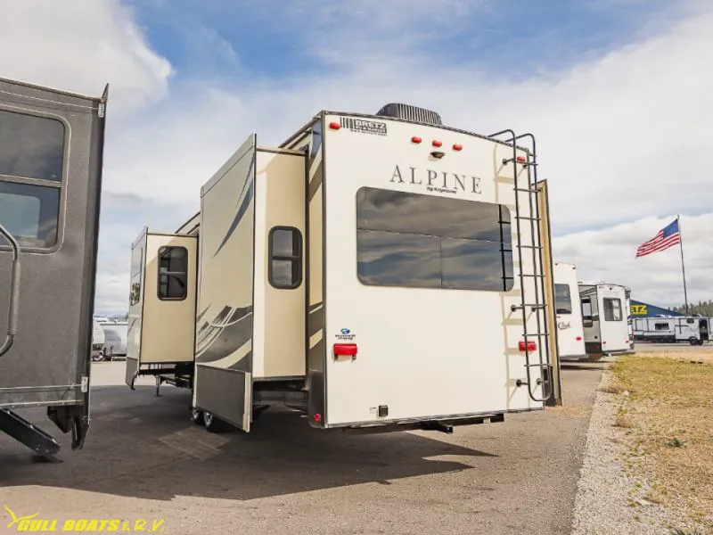 2019 Keystone Alpine 3800FK - Photo 4