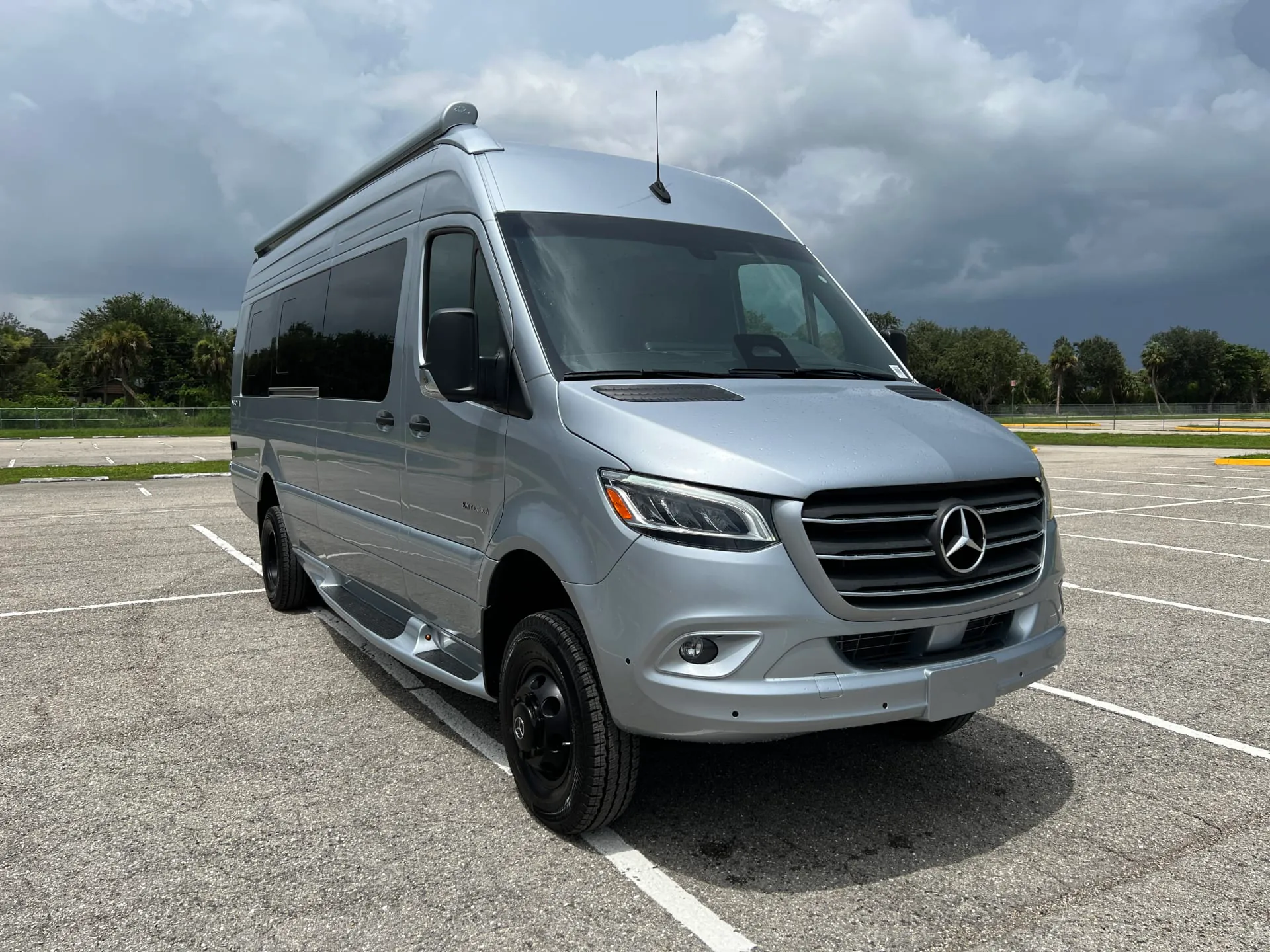 2027 Entegra Coach Insignia 24B - Photo 2