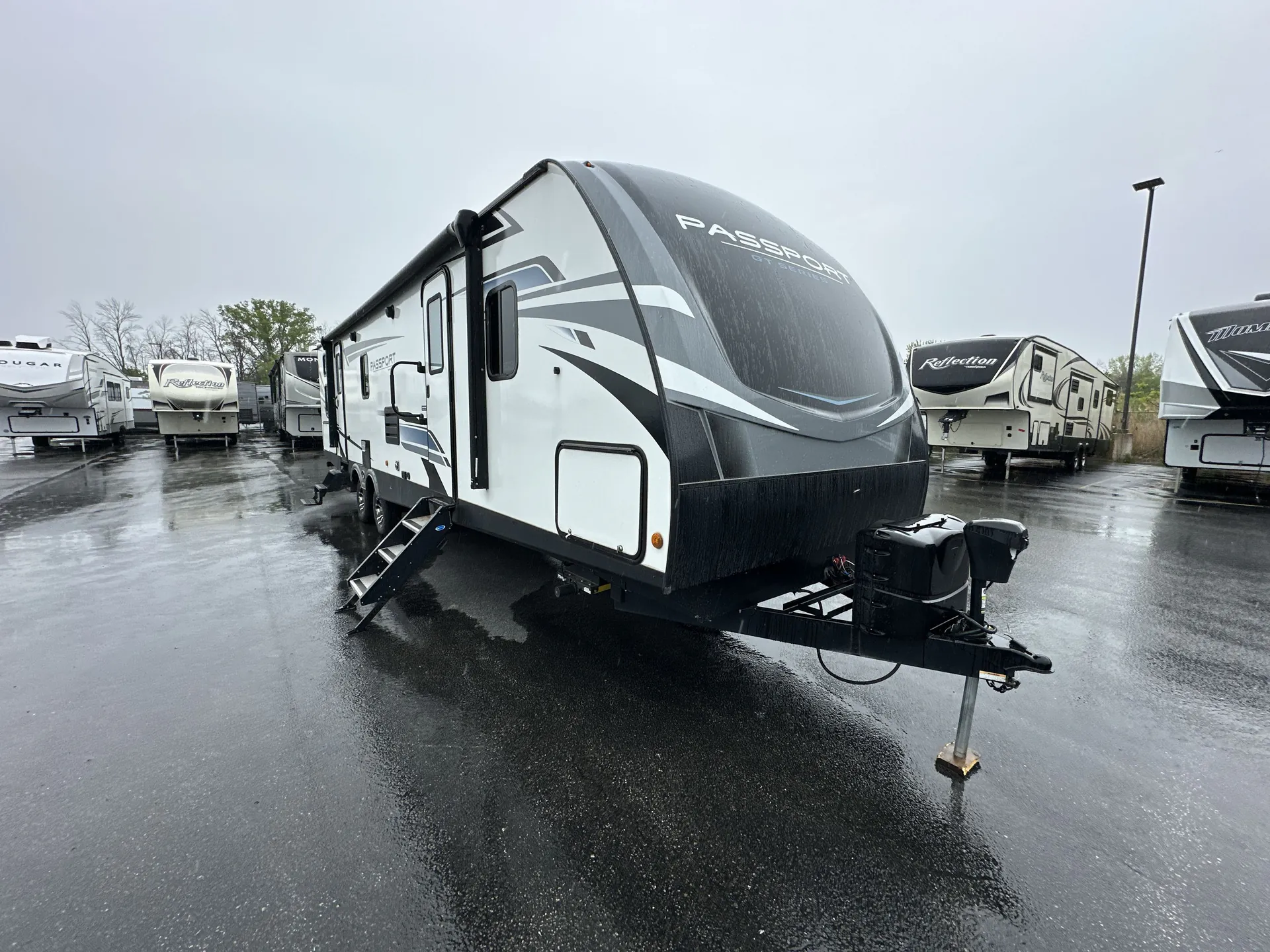 2020 Keystone Passport 3221BH - Main photo