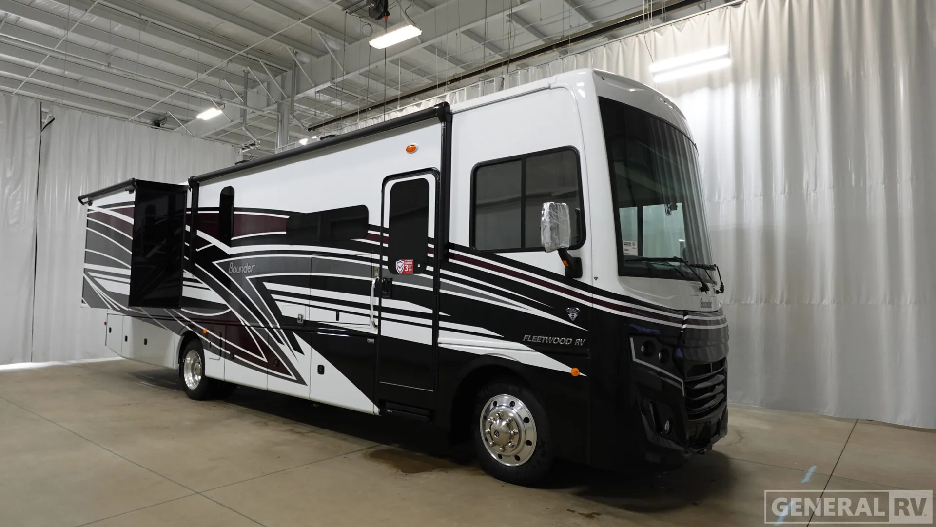 2026 Fleetwood Bounder 35K - Photo 2