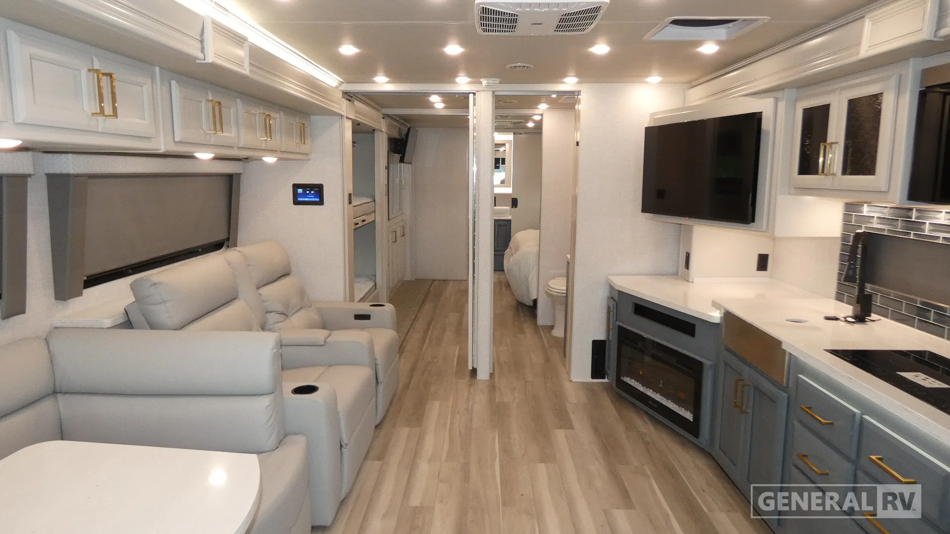 2027 Fleetwood Frontier 39B - Photo 3