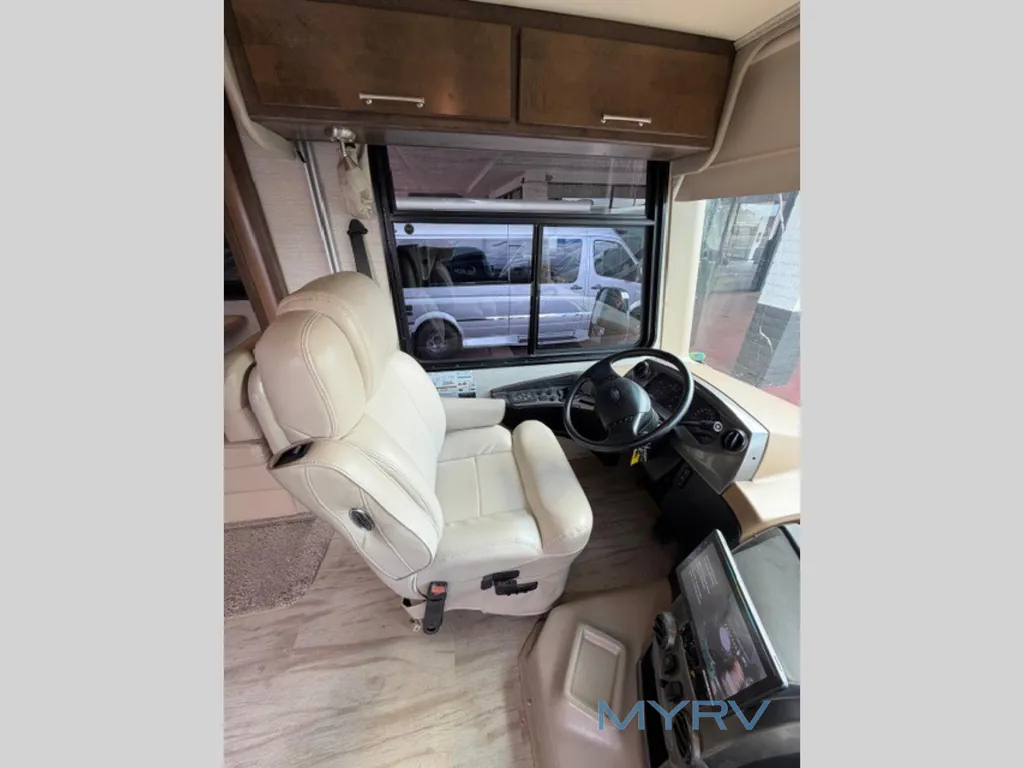 2019 Entegra Coach Emblem 36U, Photos photo 3