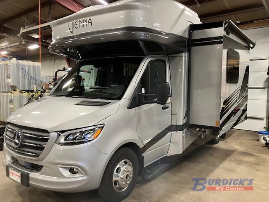 2026 Renegade RV Vienna 25TBC - Photo 2