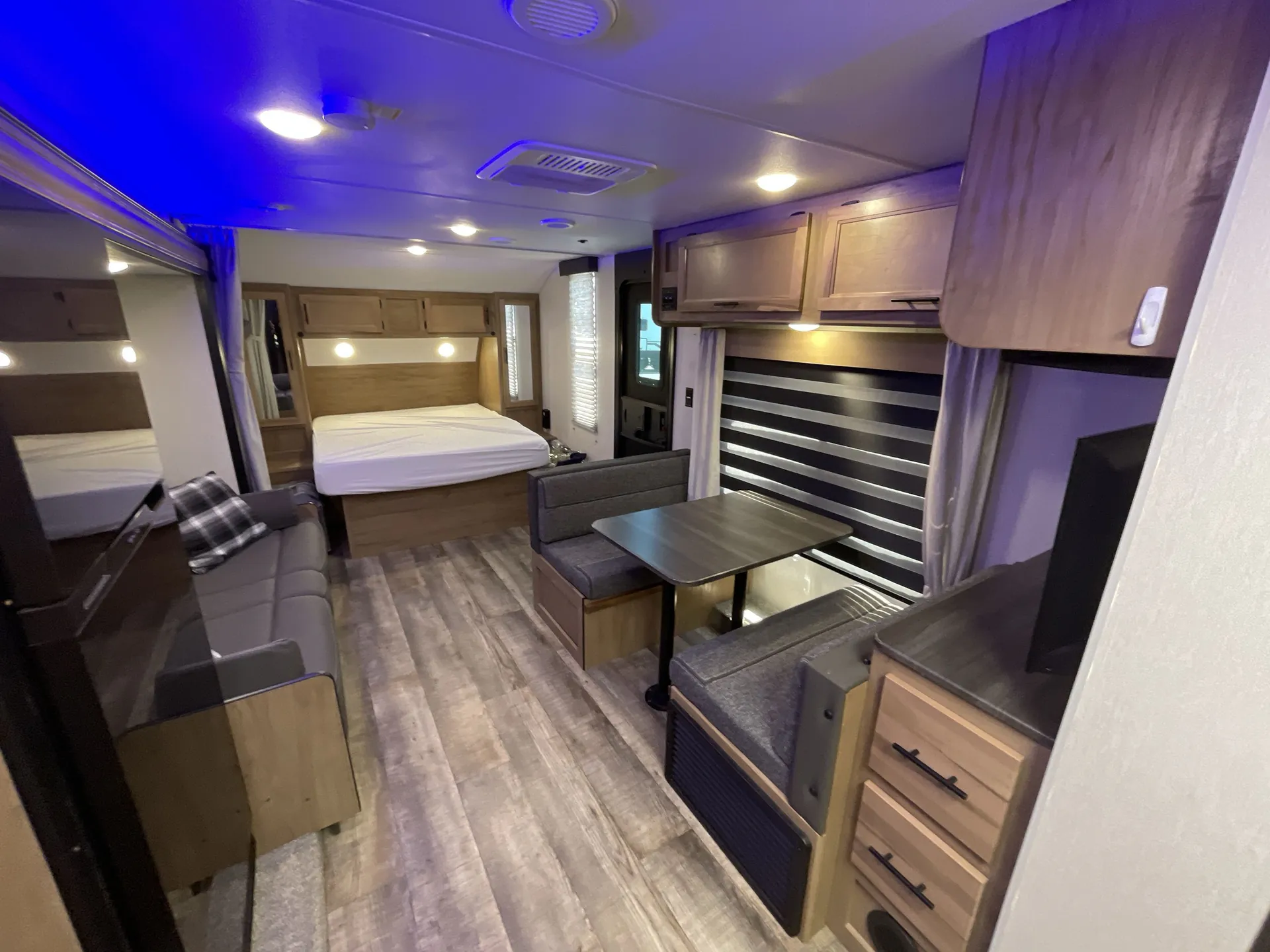 2023 Forest River Cherokee Grey Wolf 22CE — living area main