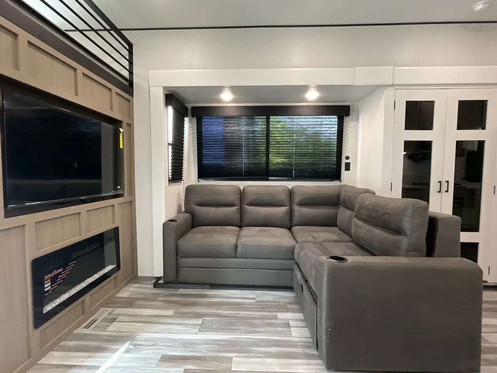 2026 Jayco Jay Flight Bungalow 404LOFT DS, Photos photo 14