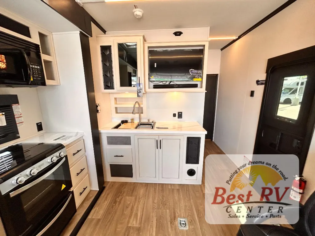 2027 Forest River Vengeance Rogue Armored 26L140, Photos photo 44