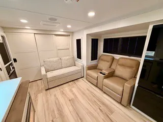 2027 Brinkley Model I 294, Photos photo 35