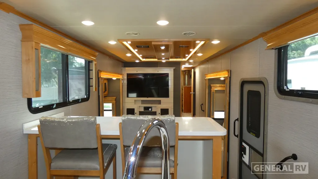 2021 VanLeigh RV Beacon 42RKB, Photos photo 4