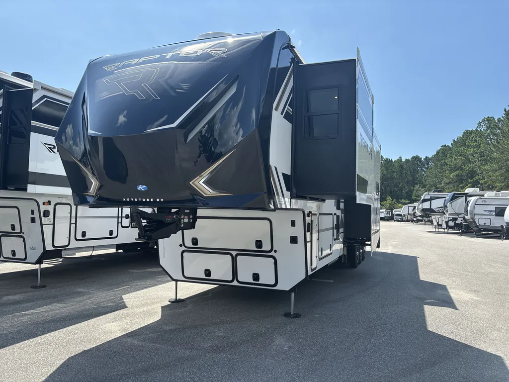 2025 Keystone Raptor 415, Photos photo 5