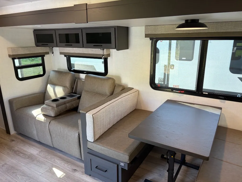 2027 Forest River Rockwood Ultra Lite 2608BS — Photo 6