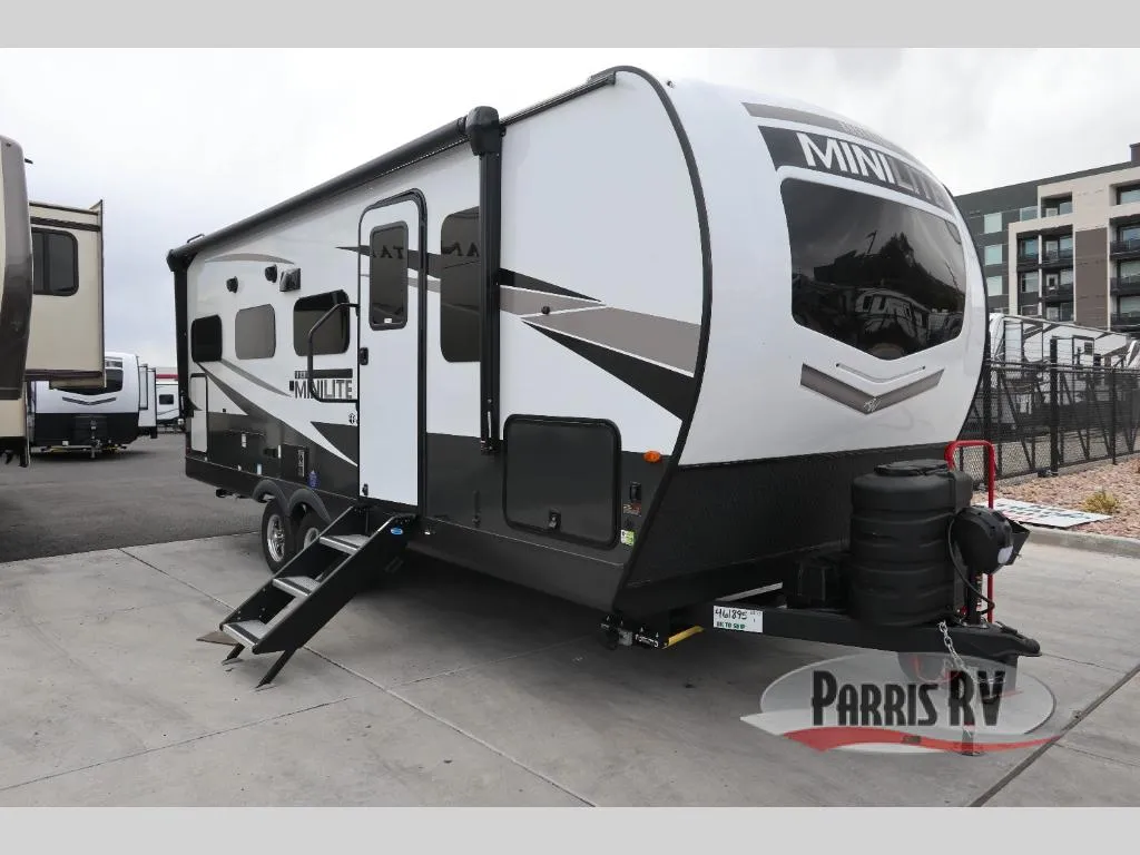 2025 Forest River Rockwood Mini Lite 2517S - Photo 2