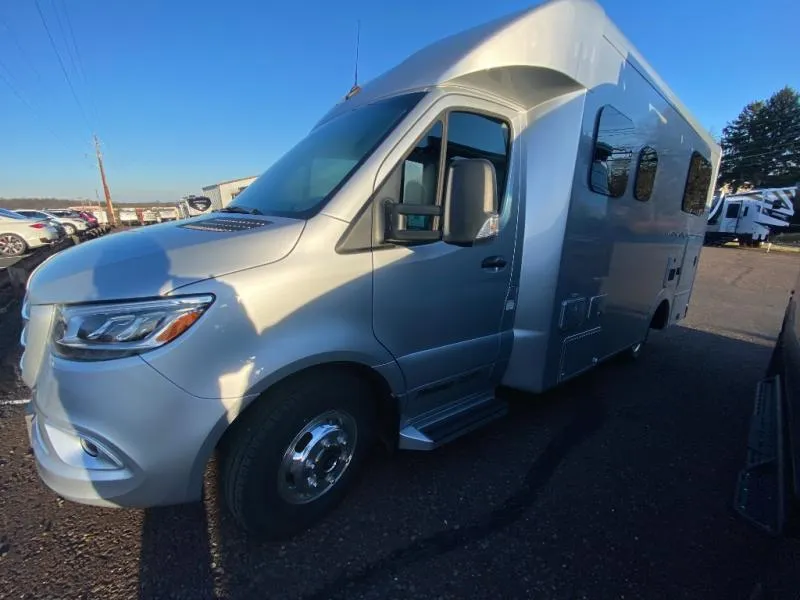 2025 Pleasure-Way Plateau XLRB Std. Model - Photo 4