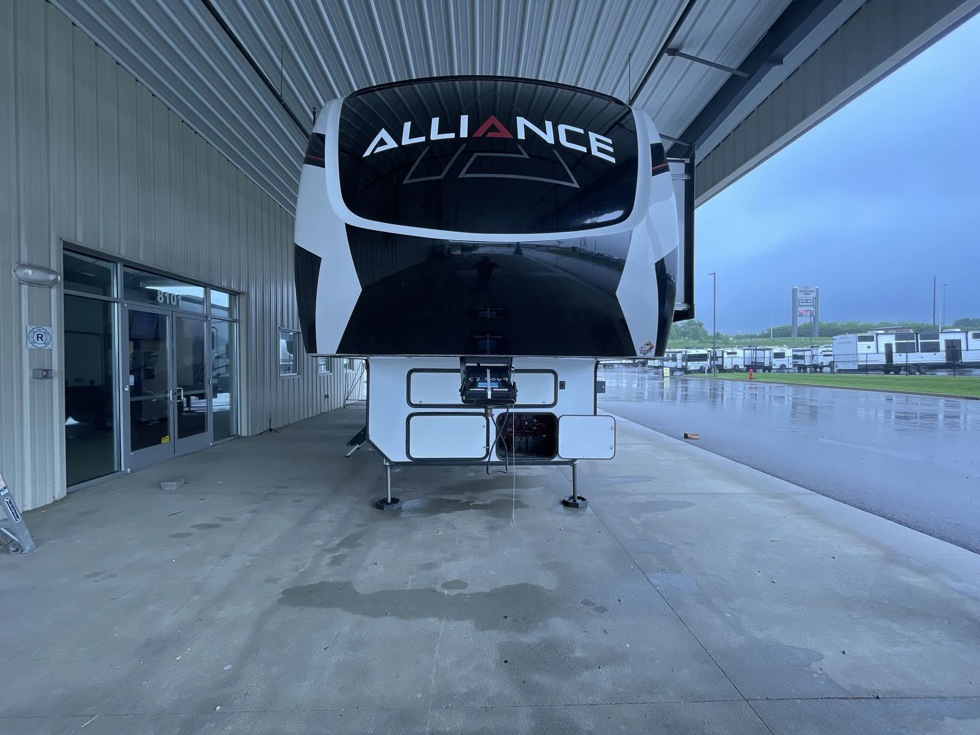 2021 Alliance RV Valor 40V13 — front