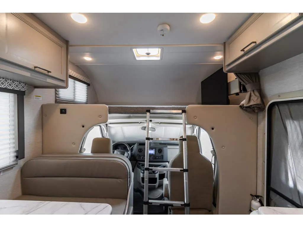 2024 Thor Motor Coach Coleman 22CM - Photo 4