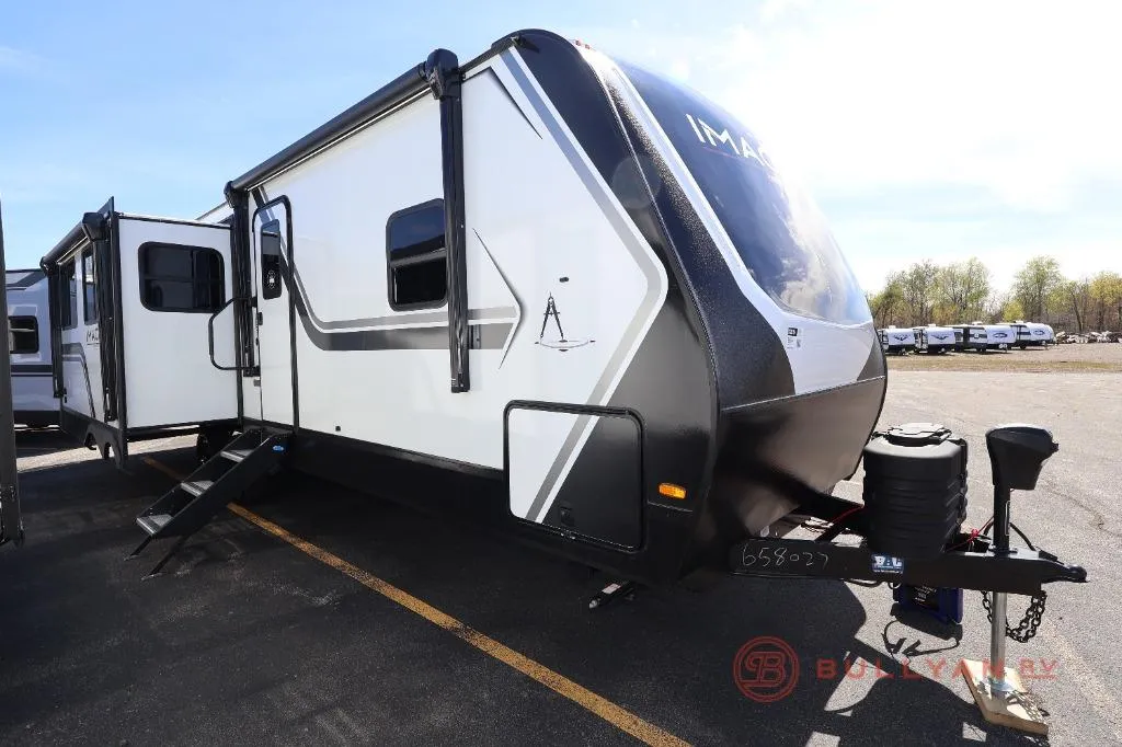 2026 Grand Design Imagine 2970RL - Photo 2