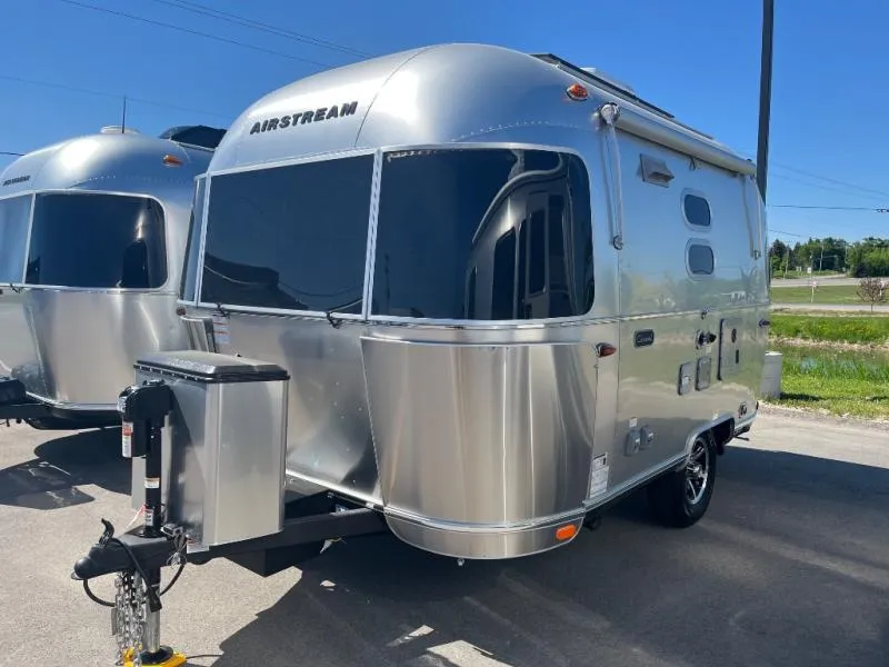2026 Airstream Caravel 16RB - Photo 4