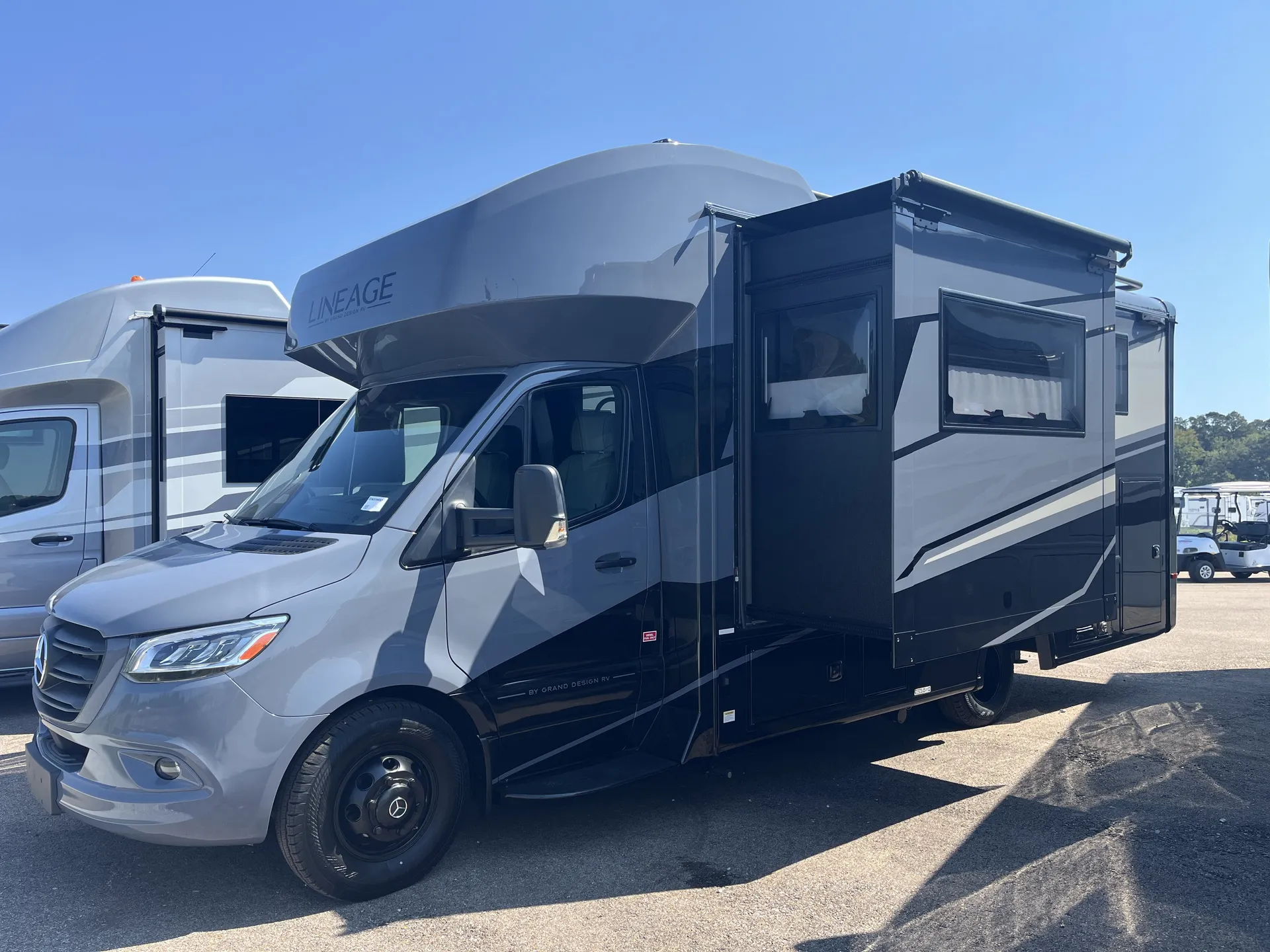 2026 Grand Design Lineage Series M 25TK - Photo 4