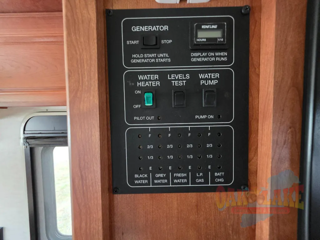 2018 Winnebago Sunstar 27P, Photos photo 23