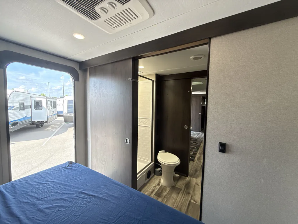 2023 Grand Design Transcend Xplor 321BH, Photos photo 41